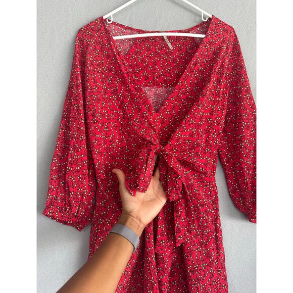 NWT's Free People Clara Floral Print Tunic Faux Wrap Red Mini Dress Size Xsmall - Picture 6 of 14